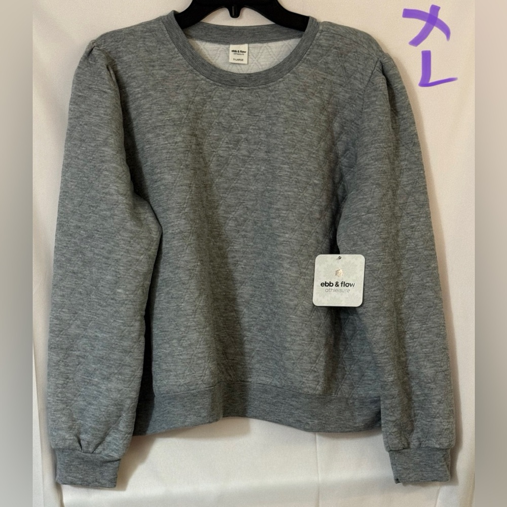 Ebb & Flow Gray Women's Crew Neck Sweater